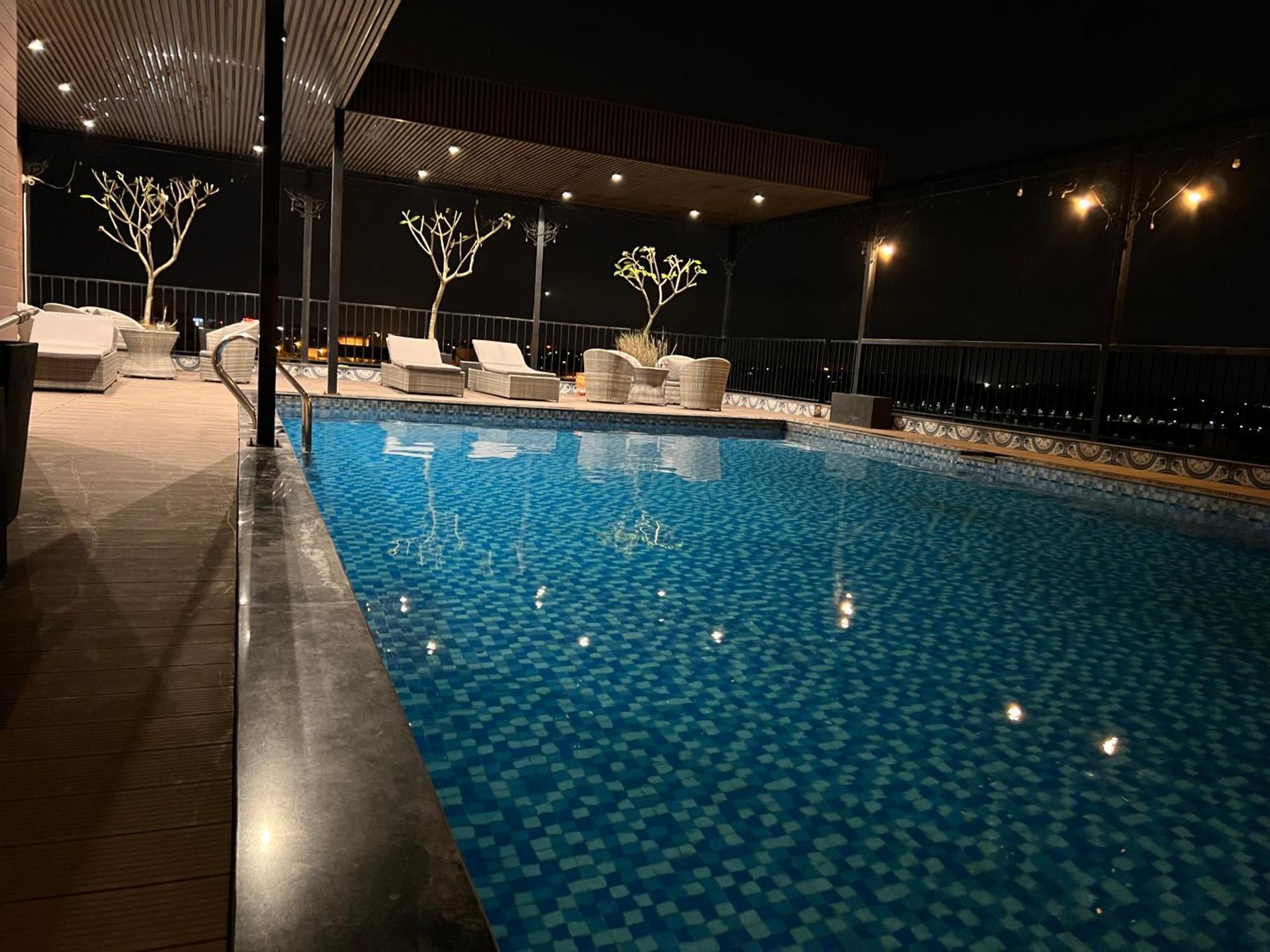 Paragon Noi bai Hotel&Pool Hanói Exterior foto